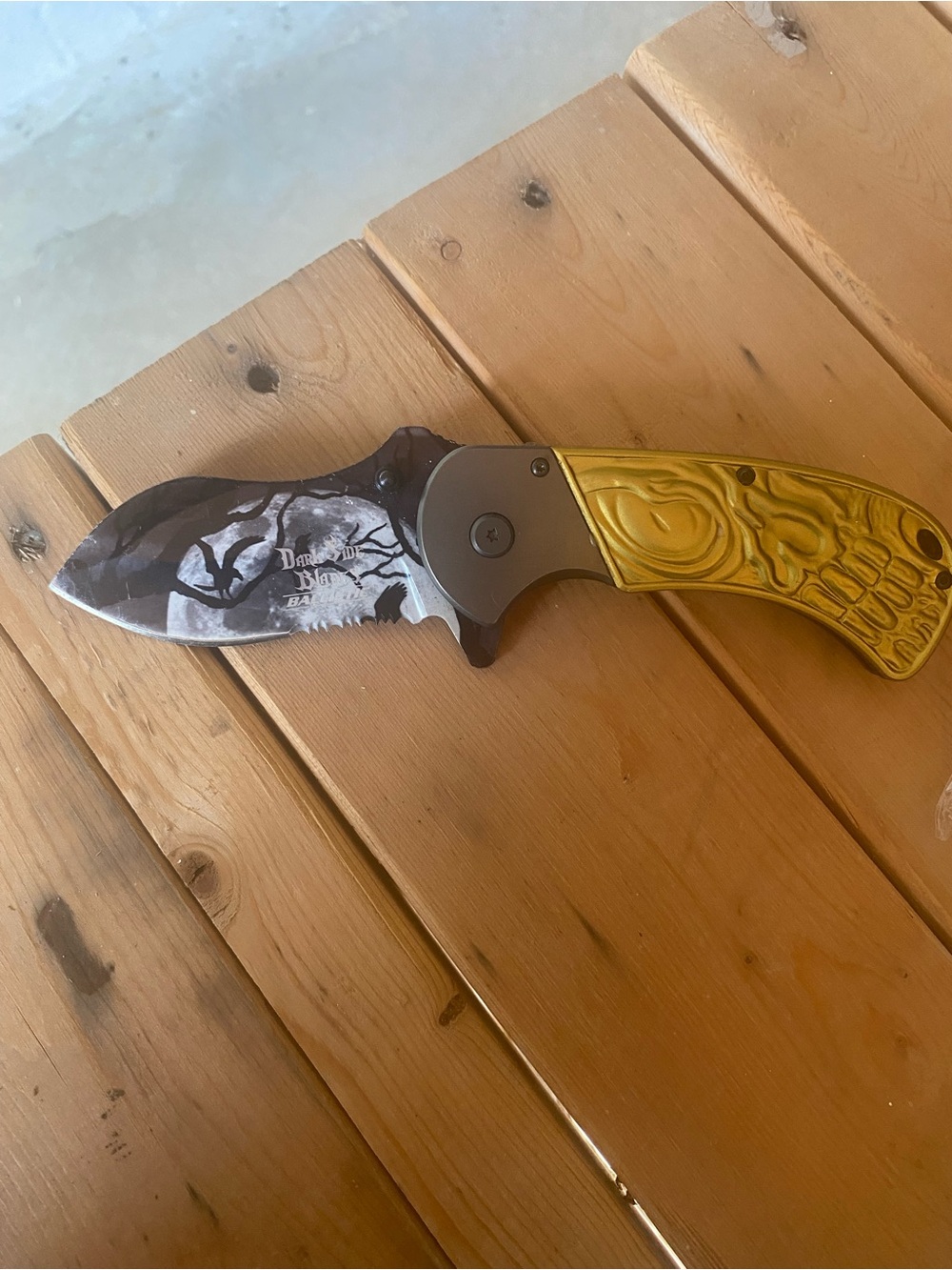 Men's Folding Pocket Knife with Yellow Handle